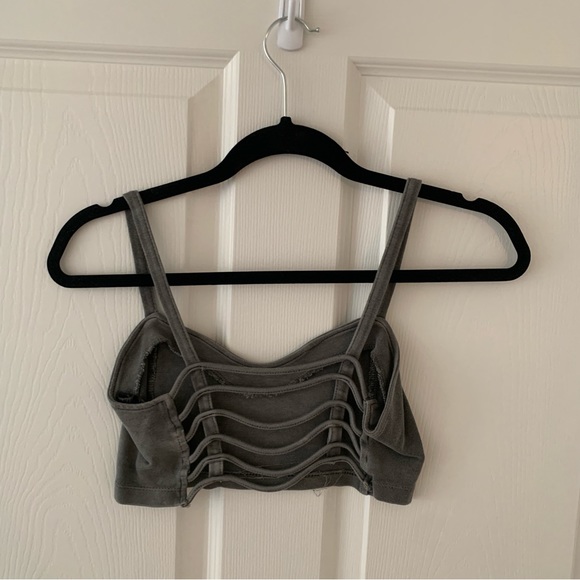Crop top Bralette with fancy Back - Picture 7 of 9